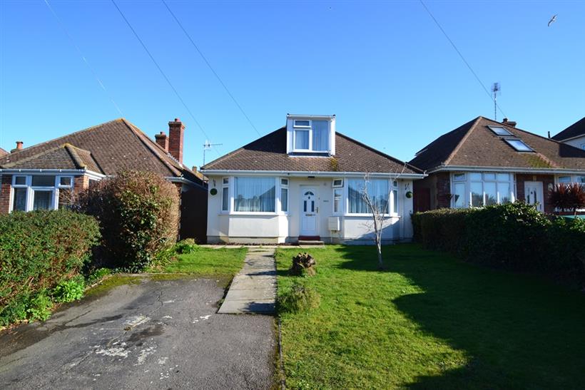 Three Bedroom Beautifully Presented Chalet Bungalow