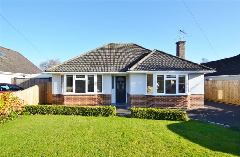 Modernised Bungalow in Ringwood