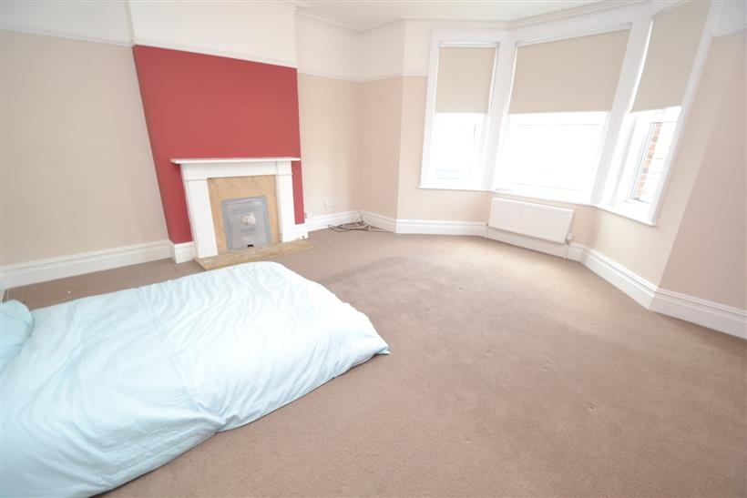 Spacious Apartment in Sought after Location