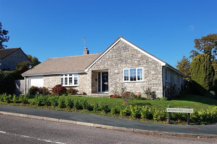 Stunning Detached Countryside Bungalow
