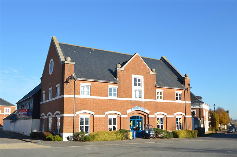 Only £9.50 per sq ft pax – Office Suites Available From 711 sq ft (66 sq m) in Prominent Poundbury Building