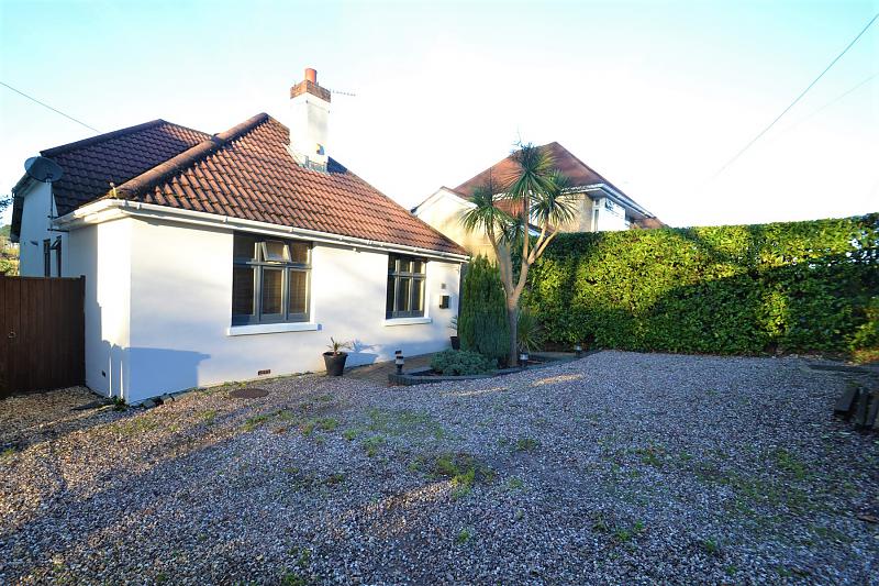 Spacious Detached 4 Bedroom Chalet Bungalow To Let