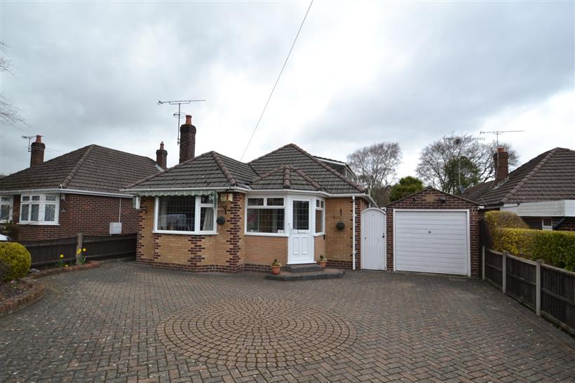 Spacious Chalet Bungalow To Let!