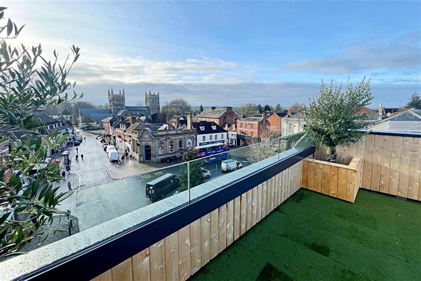 Luxury Penthouse Apartment Overlooking The Square - With Private Rooftop Terrace Offering 360 Degree Views Across Wimborne