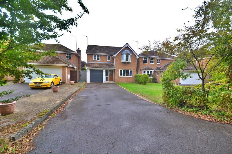 Well Presented Detached House In Upton