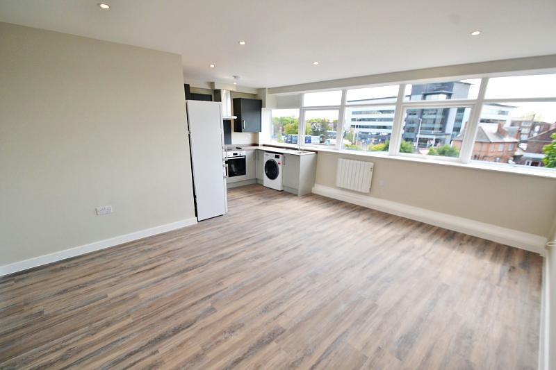 Two Bedroom Apartment Now Available In Poole