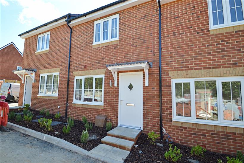 Modern Two Bedroom House On The Outskirts Of Wimborne Town Centre