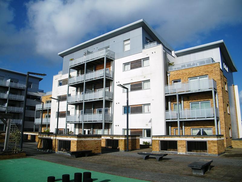 NOW AVAILABLE - Two Bedroom Apartment with Balcony in Harbour Reach