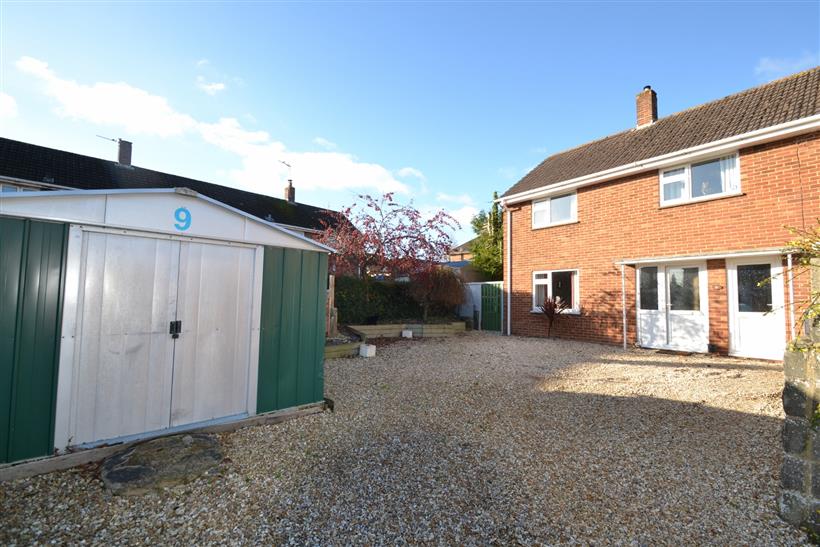 Well Planned Three Bedroom Family Home Close To The Town Centre With Private Garden & Ample Parking