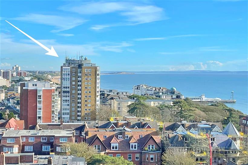 2 Bedroom Apartment on the West Cliff with Sea Views