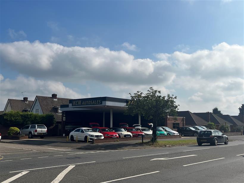 Goadsby Complete Letting of Car Sales Site On Castle Lane West, Bournemouth