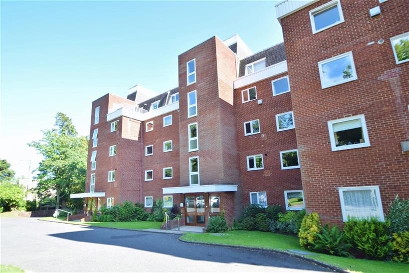 Stunning Two Bedroom Apartment To Let!