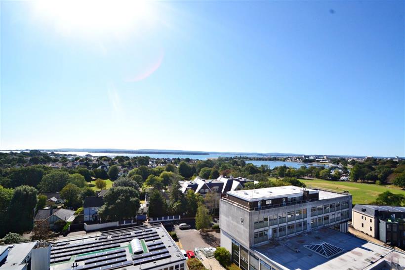 Unexpectedly Re Available - A Spacious & Modern Apartment In Desirable Location With Views Over Poole From Roof Terrace