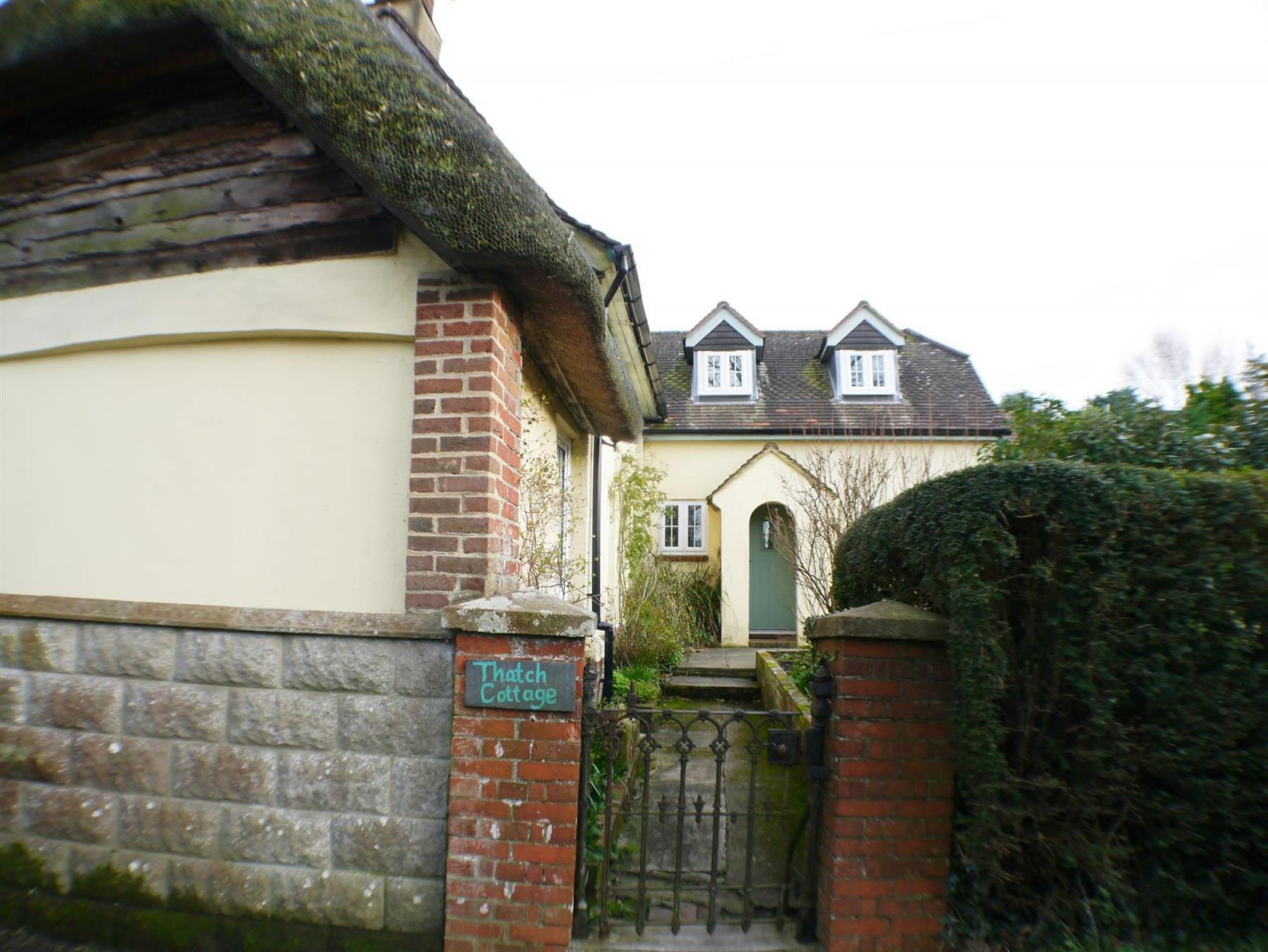 Thach Cottage Entrance Gate